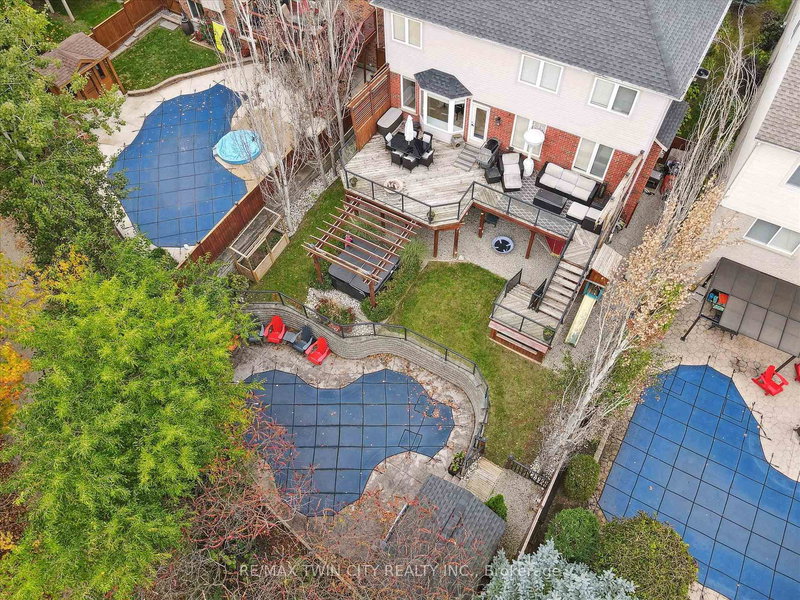 305 Pine Valley Dr, Kitchener, N2P 2V5 | Image 2