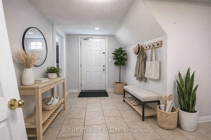 Lower - 67 Brentwood Dr, Hamilton, L8T 3W2 | Image 2