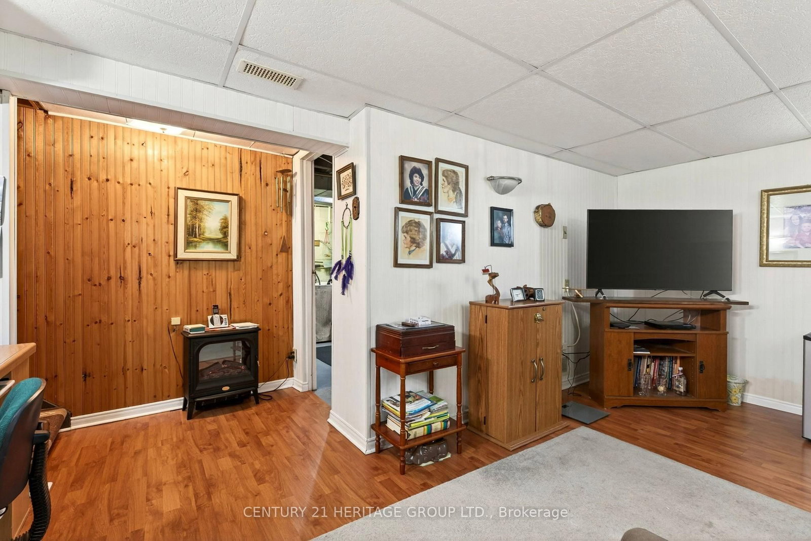 Detached House for sale at 944 Garth Street, Hamilton, Ontario, L9C 4L2 - Gilbert - MLS: X12940764