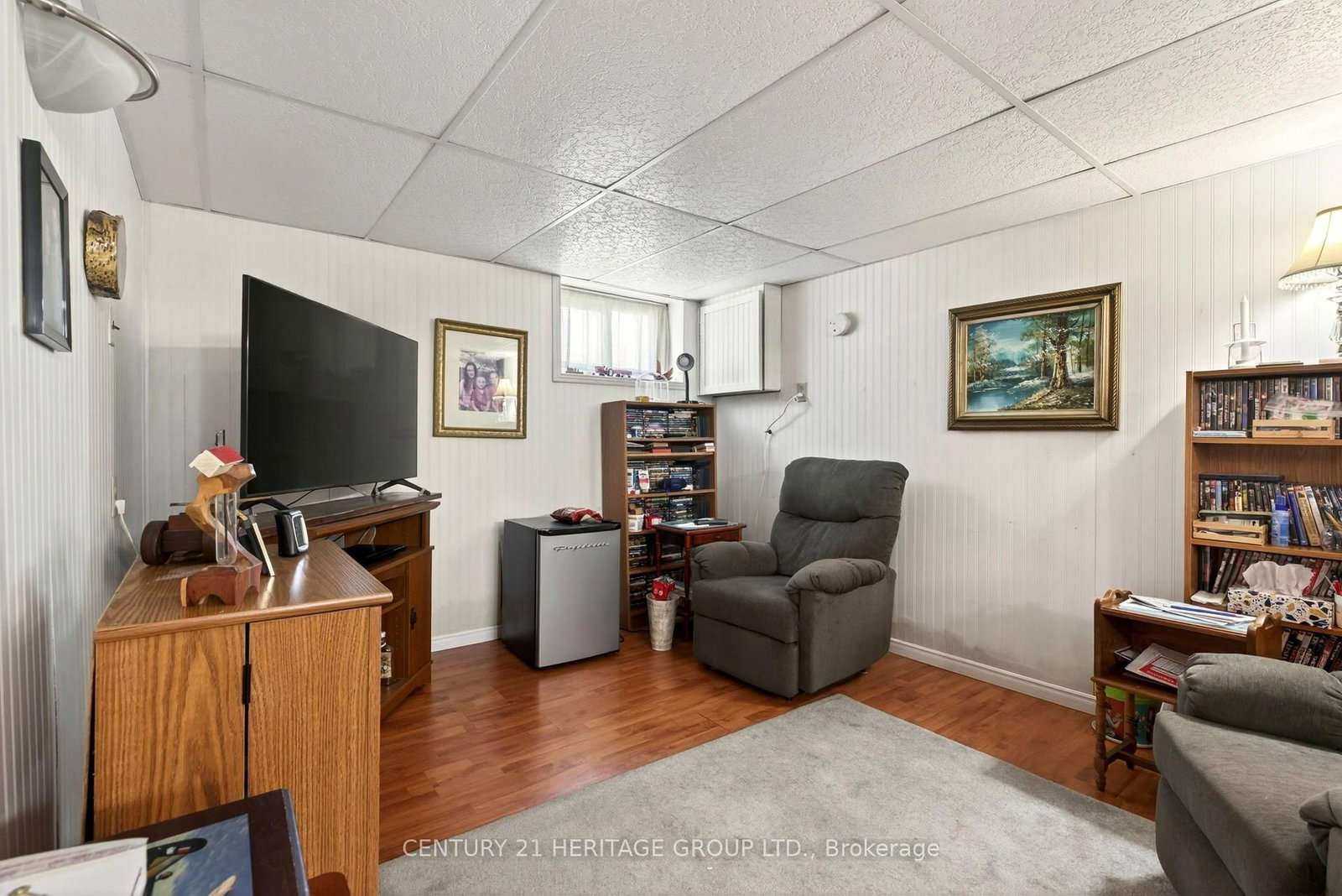 Detached House for sale at 944 Garth Street, Hamilton, Ontario, L9C 4L2 - Gilbert - MLS: X12940764