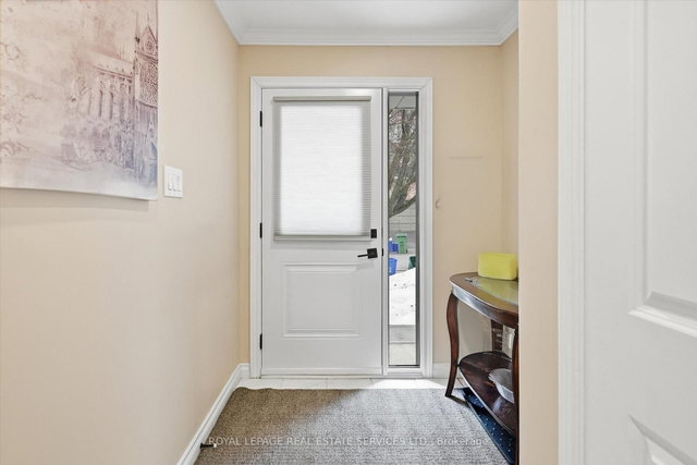51 - 26 Moss Boulevard