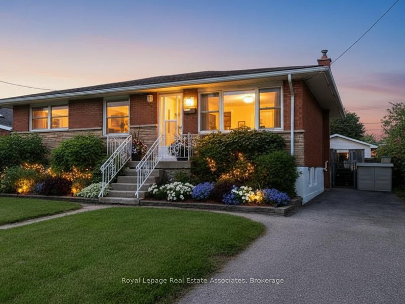 Lower - 60 Toby Cres, Hamilton, L8T 2N8 | Image 2