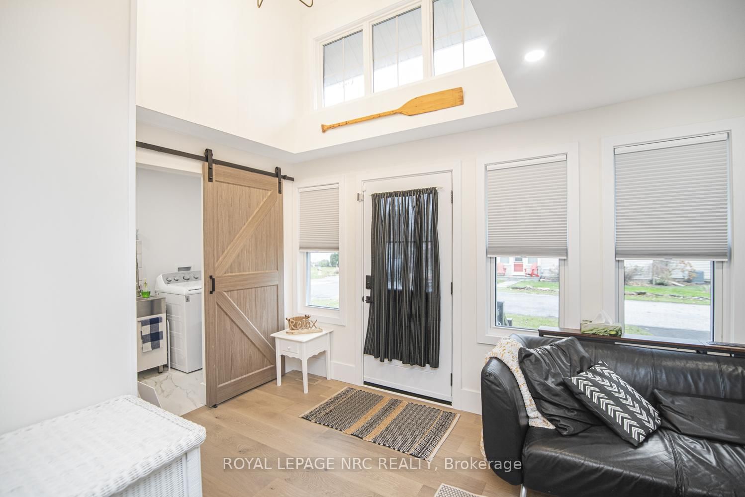 Detached House for sale at 385 WESTWOOD Avenue, Fort Erie, Ontario, L0S 1B0 - Crystal Beach - MLS: X12940826