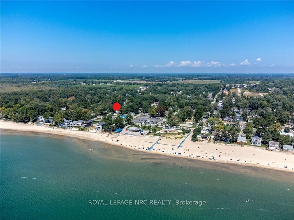 Detached House for sale at 385 WESTWOOD Avenue, Fort Erie, Ontario, L0S 1B0 - Crystal Beach - MLS: X12940826