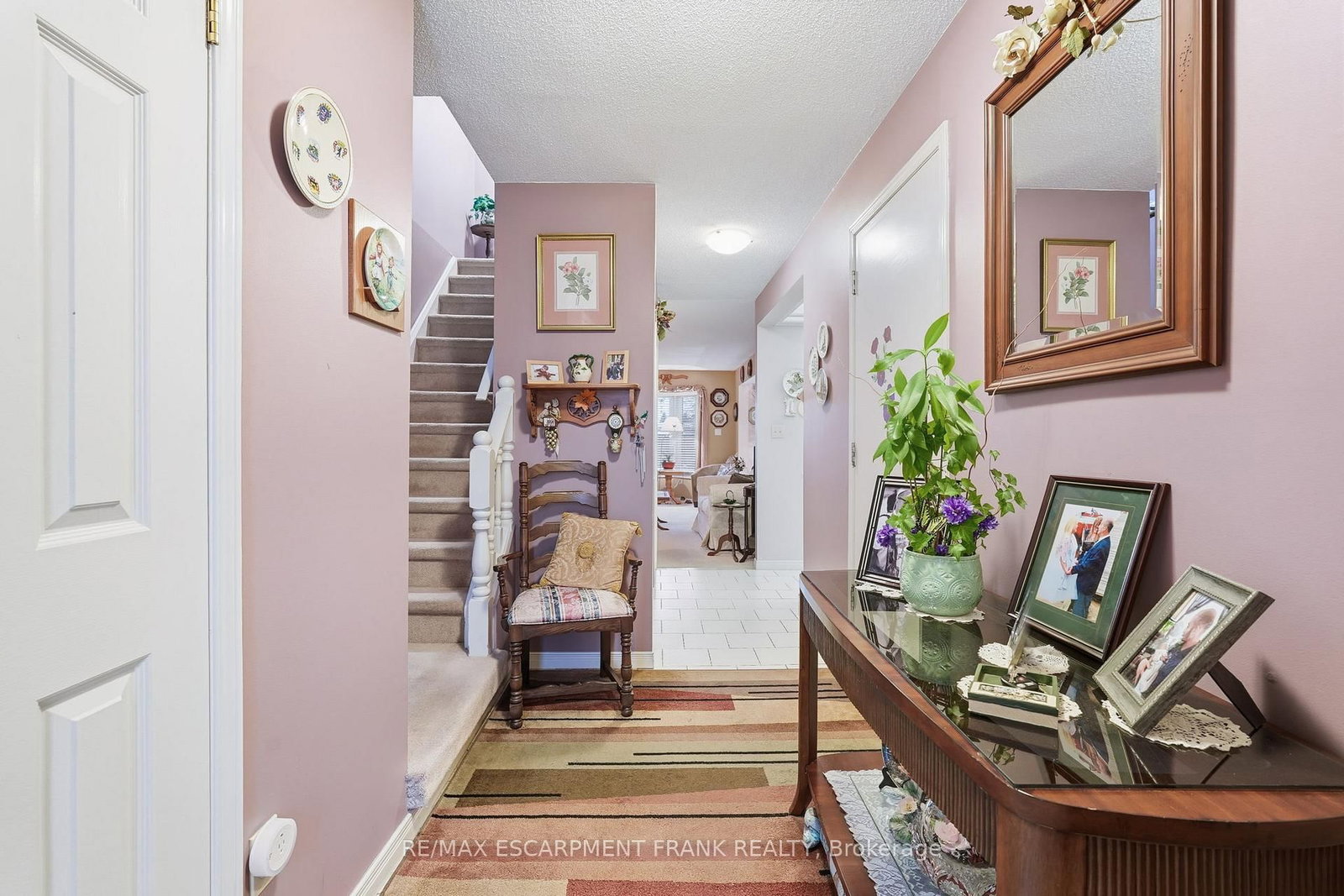 Townhouse for sale at 1-1675 Upper Gage Avenue, Hamilton, Ontario, L8W 3R7 - Broughton - MLS: X12940890