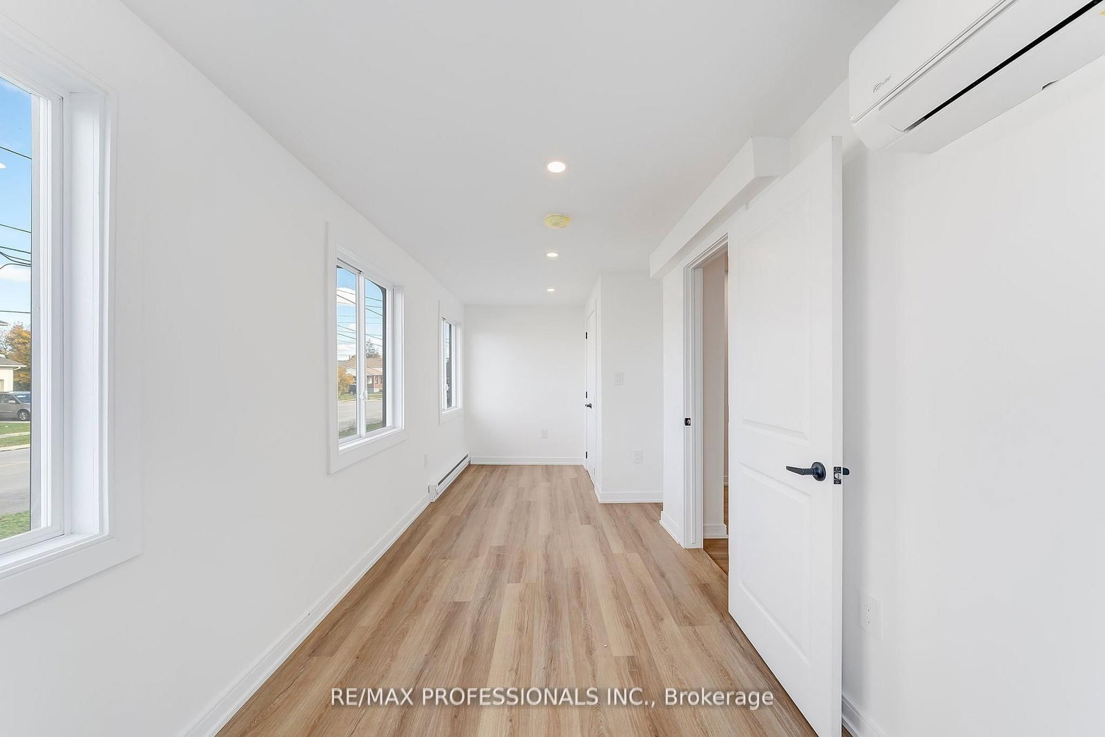 27 Oakdale Avenue - Photo 25