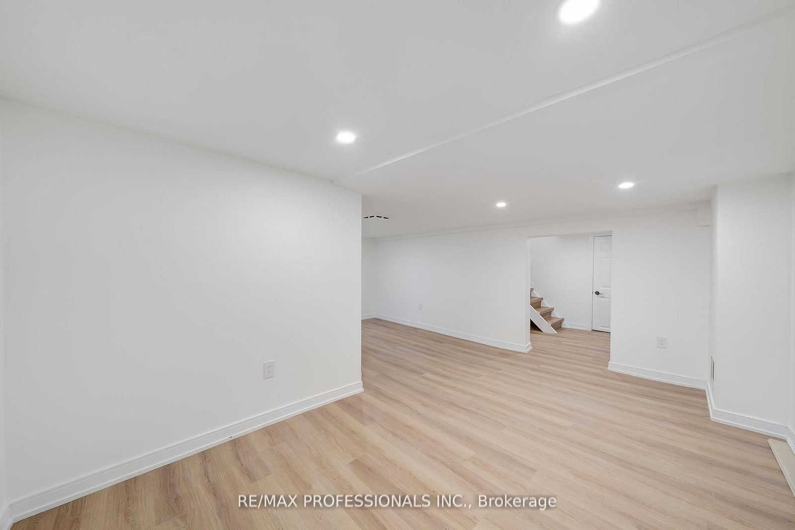 27 Oakdale Avenue - Photo 27