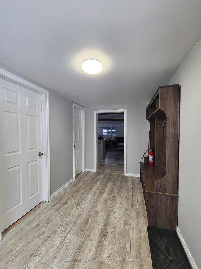 460 Wellington St, Gravenhurst, P1P 1A5 | Image 3