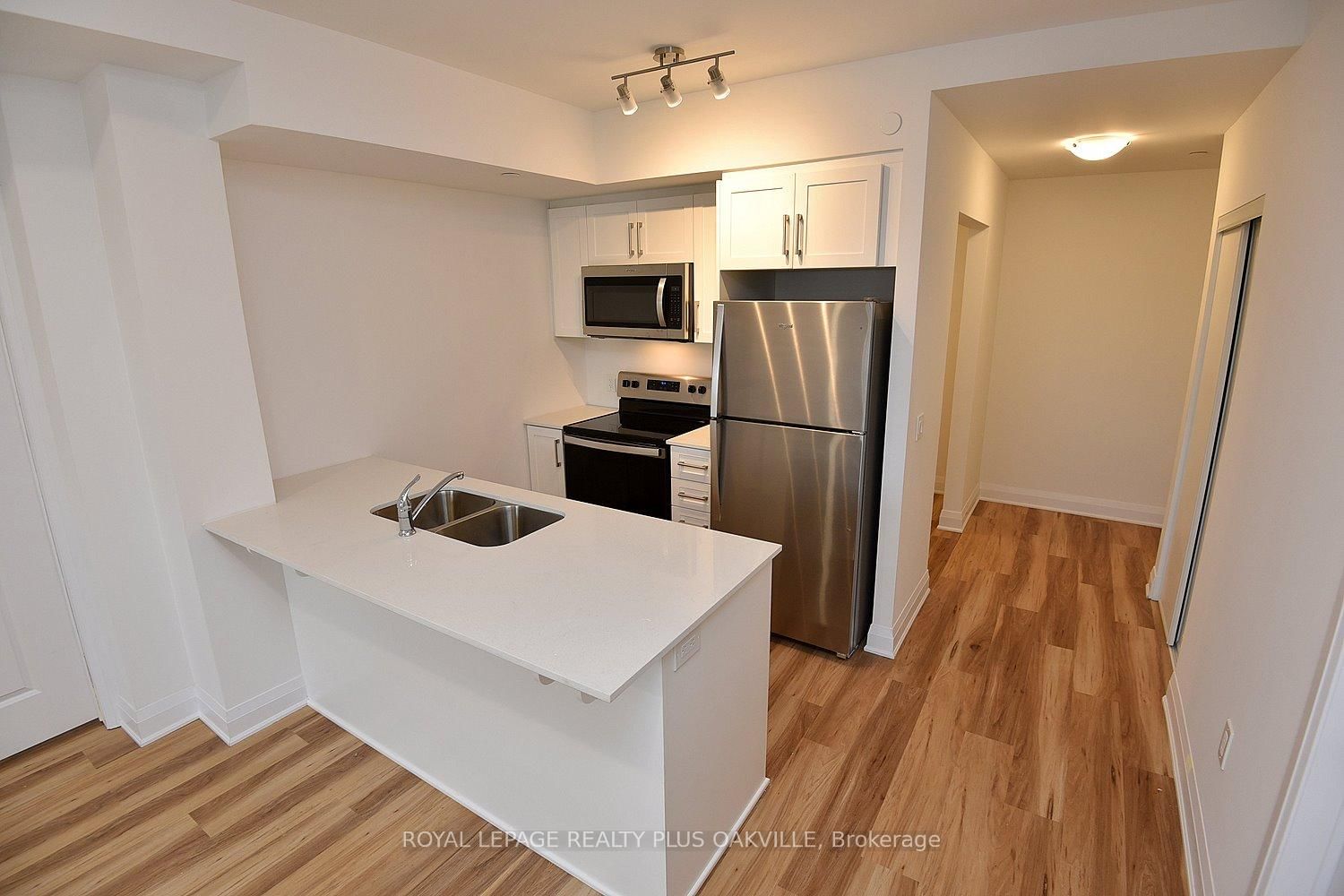 1936 Rymal Road, Unit 211 - Photo 16