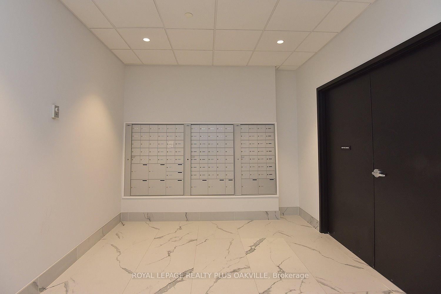 1936 Rymal Road, Unit 211 - Photo 42