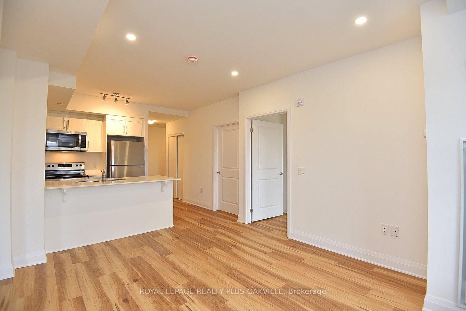 1936 Rymal Road, Unit 211 - Photo 8