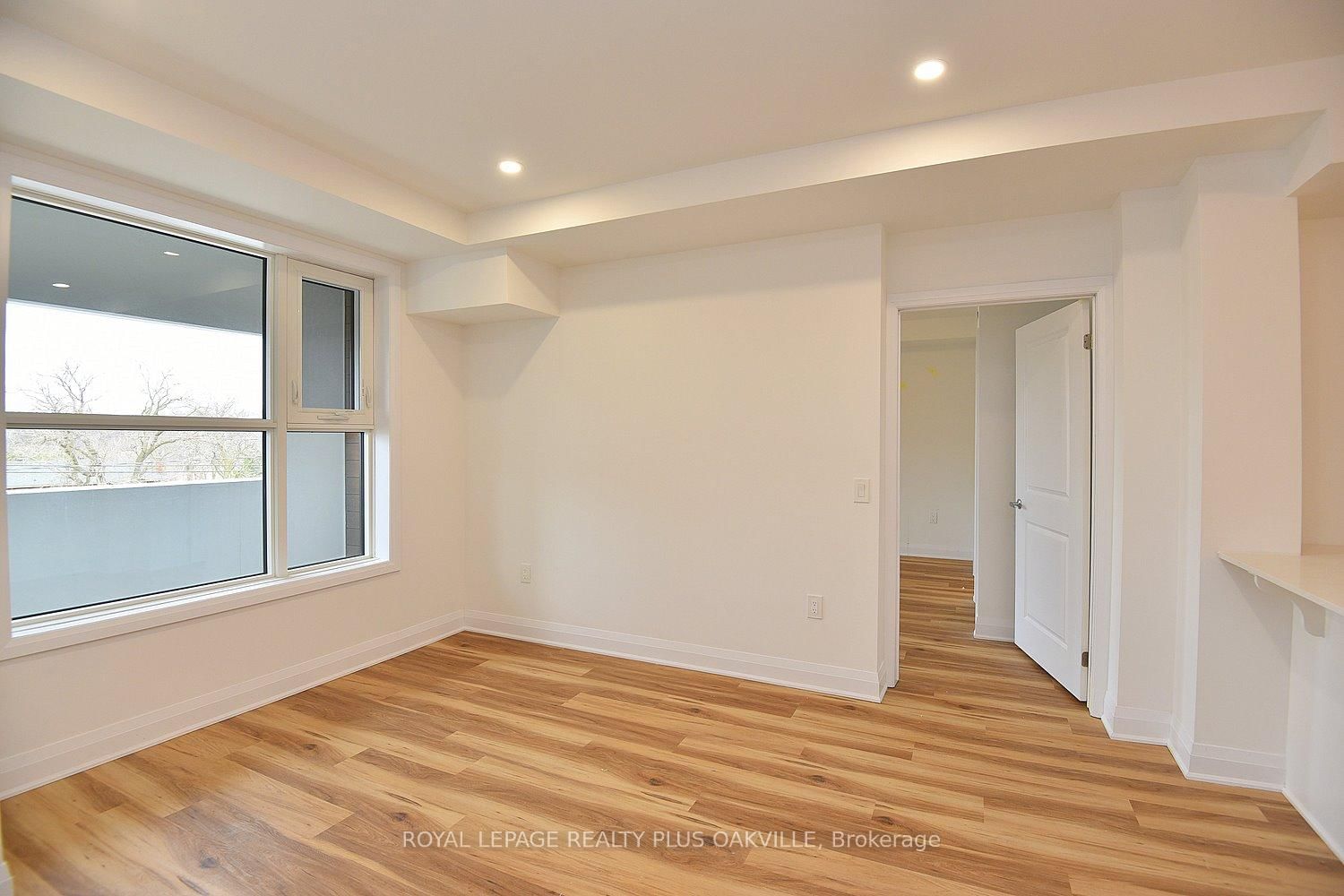 1936 Rymal Road, Unit 211 - Photo 9