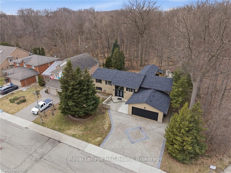 833 Brigadoon Dr, Hamilton, L9C 7P2 | Image 2