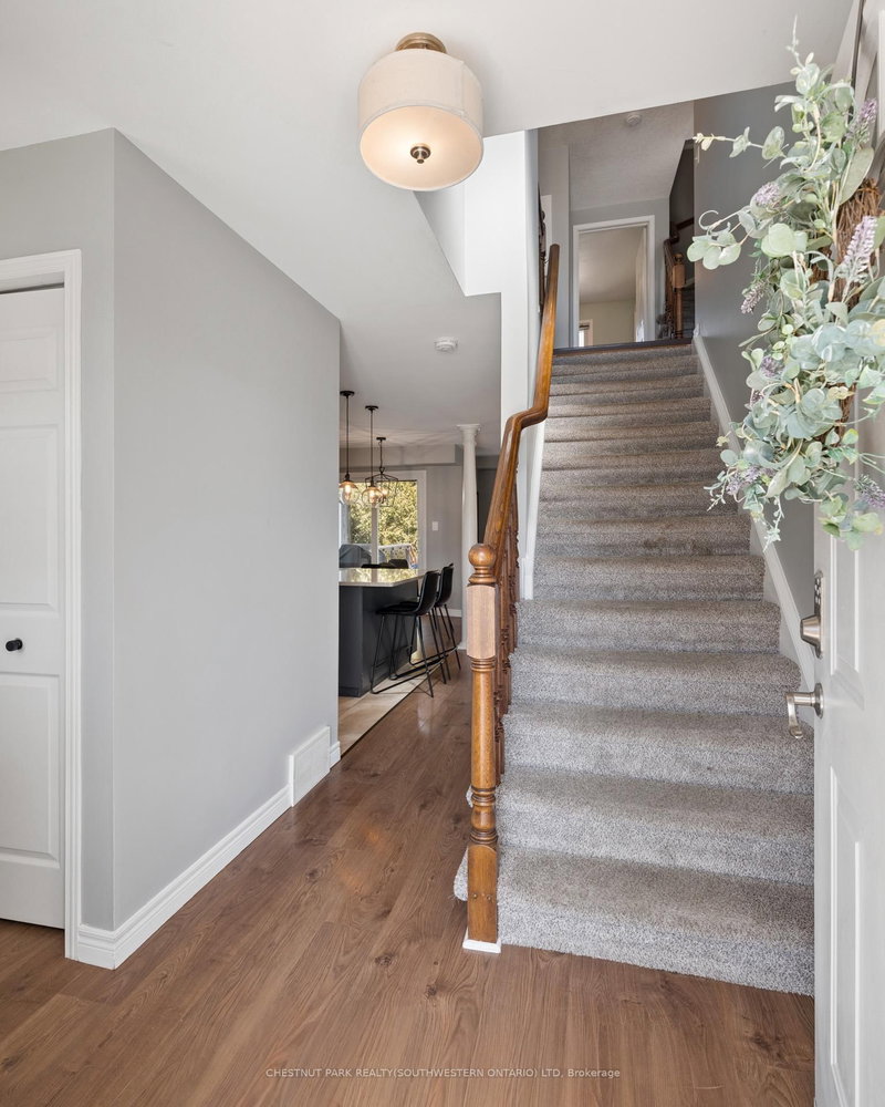 72 Copper Leaf St, Kitchener, N2E 3T5 | Image 3