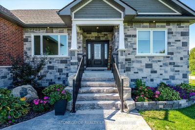 105 Arnott Drive — photo 4