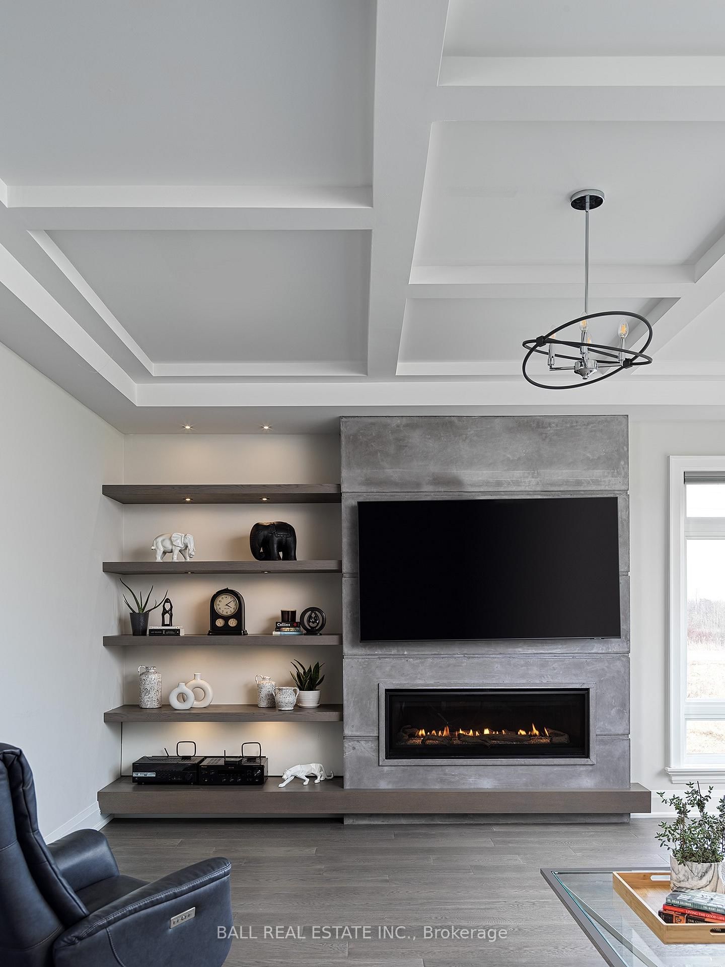 38 Hemlock Crescent - Photo 3