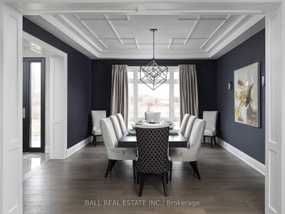 1 Hemlock Crescent — photo 4