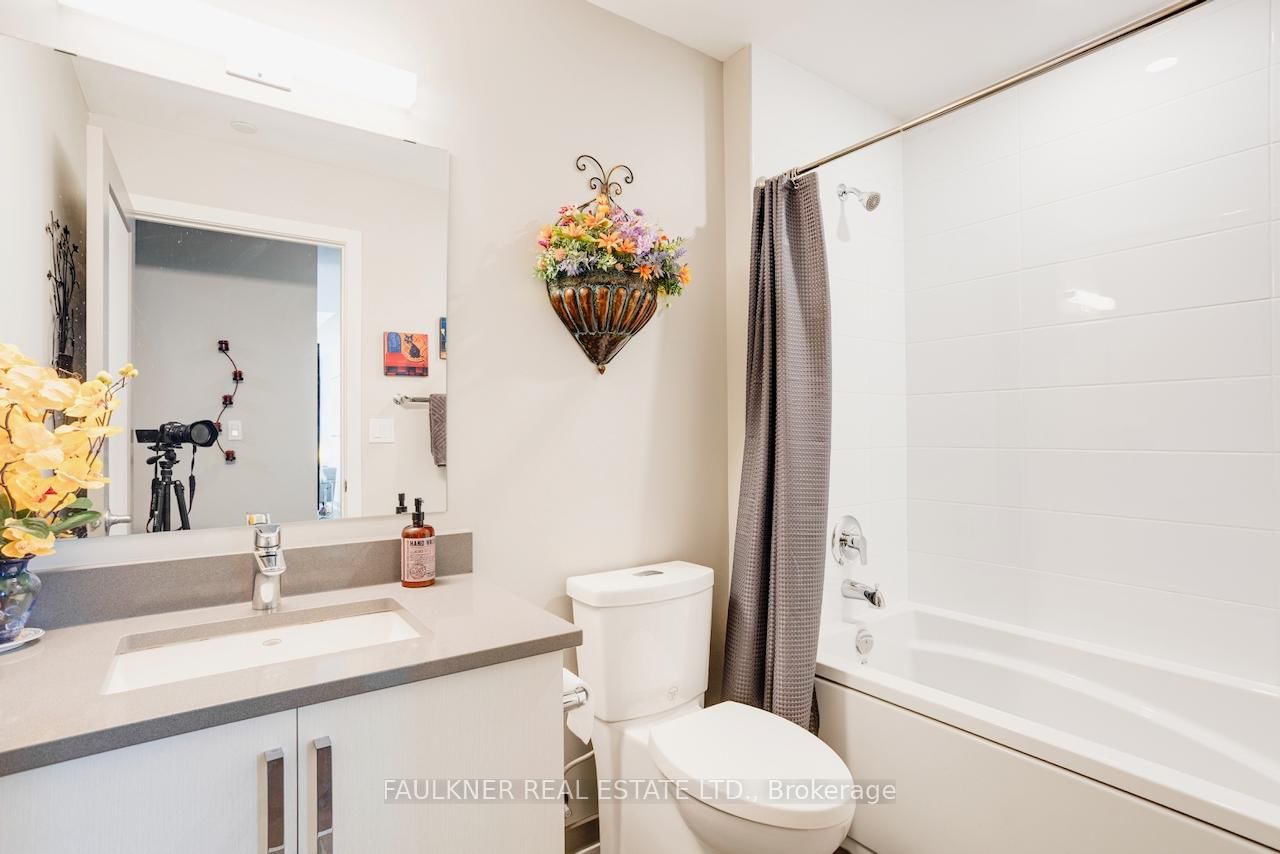530 De Mazenod Avenue, Unit 413 - Photo 14