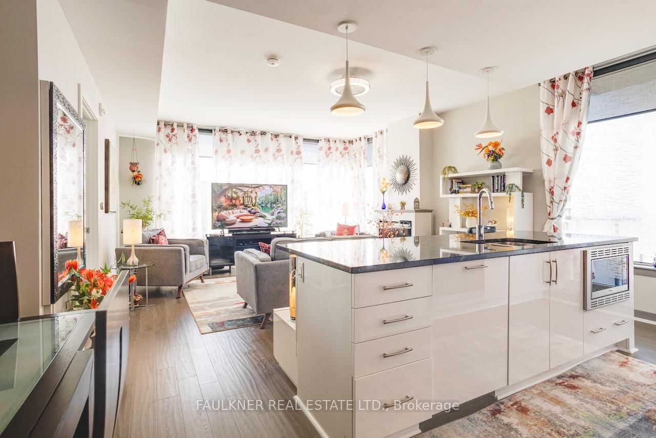 530 De Mazenod Avenue, Unit 413 - Photo 9