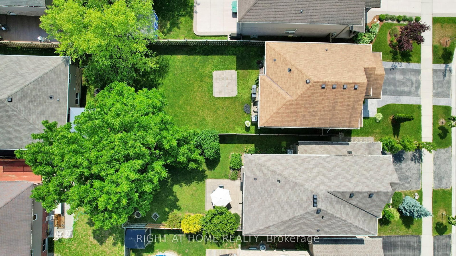 751 Blackacres Boulevard, London North — photo 36