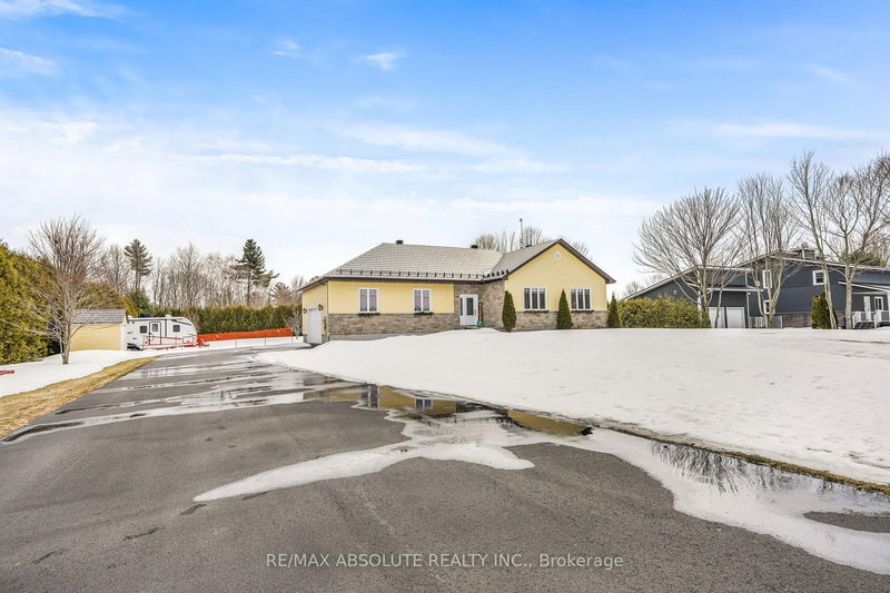 home for sale on 2655 Charbonneau Road