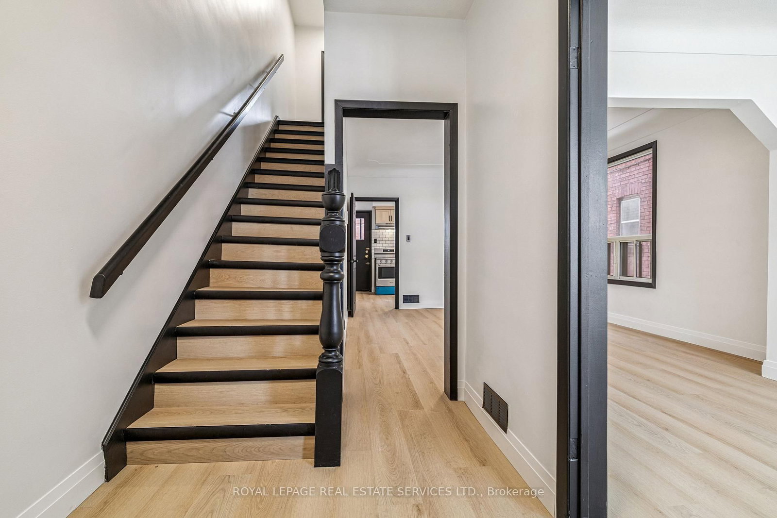 Detached House for sale at 83 Barnesdale Avenue, Hamilton, Ontario, L8L 6S2 - Stipley - MLS: X12941706