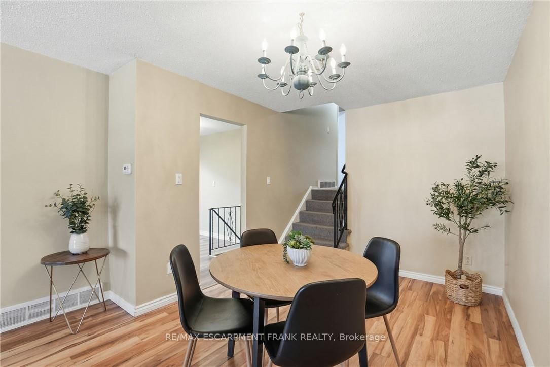 Semi-Detached House for sale at 94 WENDOVER Drive, Hamilton, Ontario, L9C 5X5 - Fessenden - MLS: X12941784