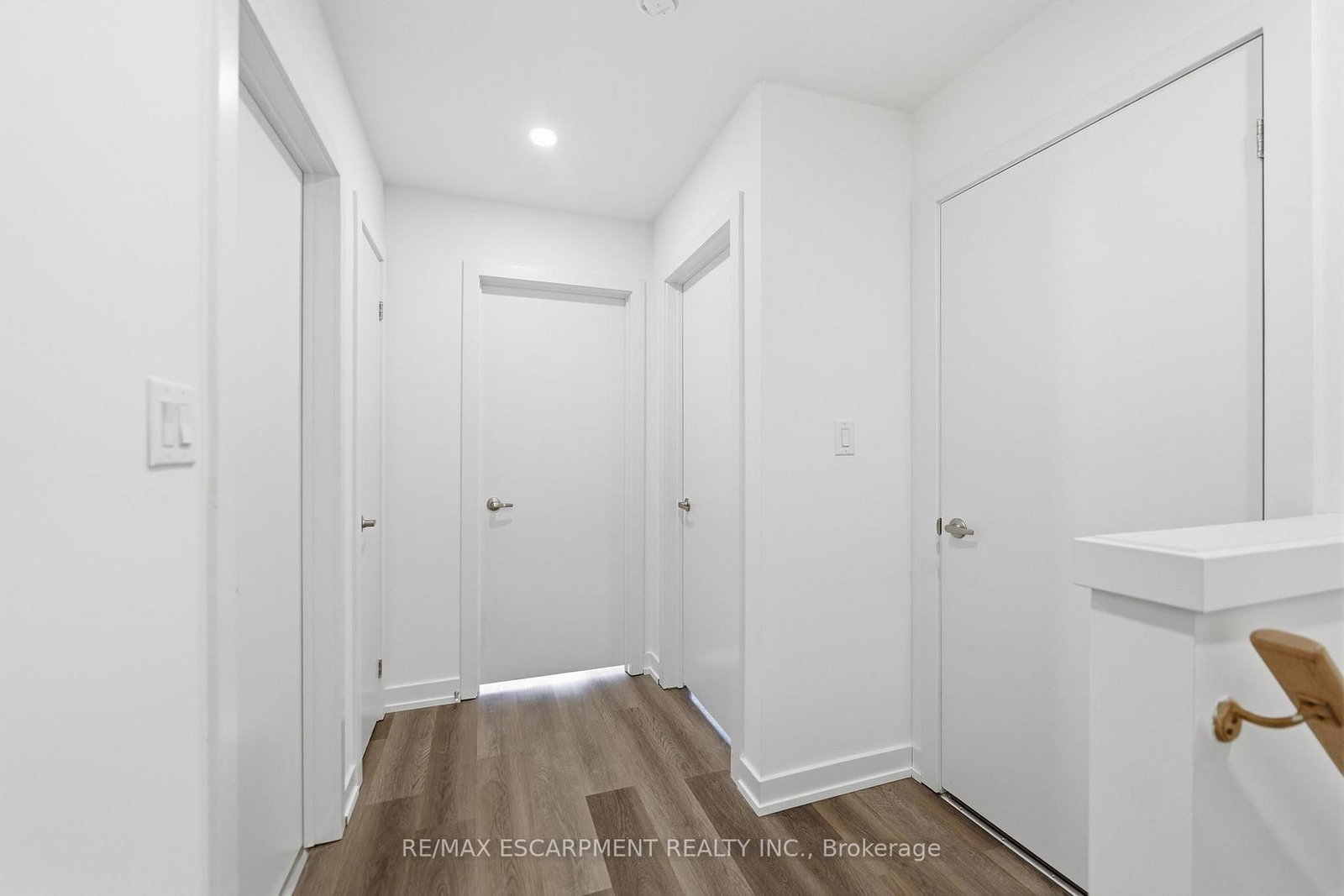 590 North Service Road, Unit 44 - Photo 15