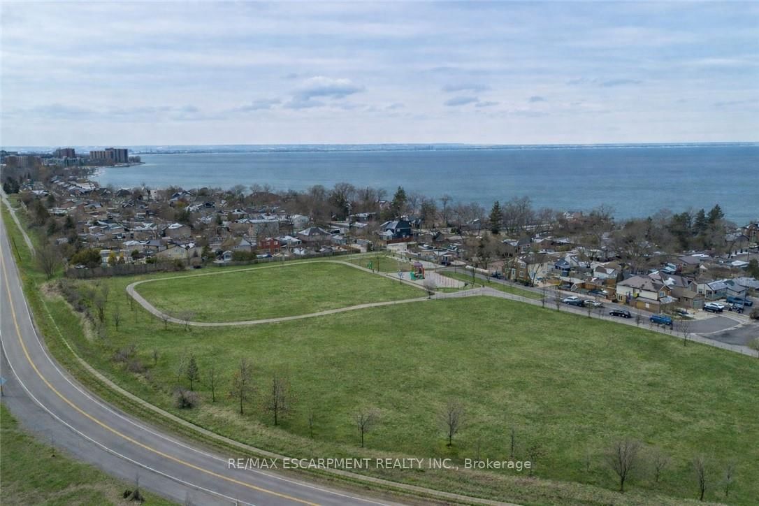 590 North Service Road, Unit 44 - Photo 19