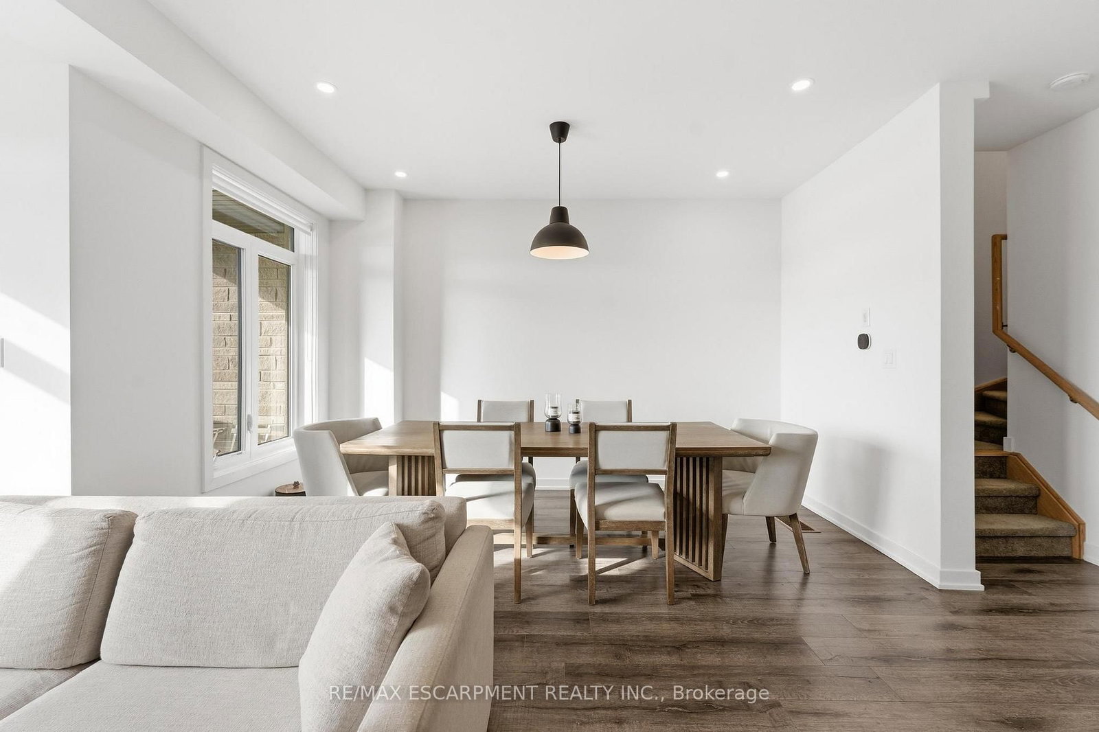 590 North Service Road, Unit 44 - Photo 3