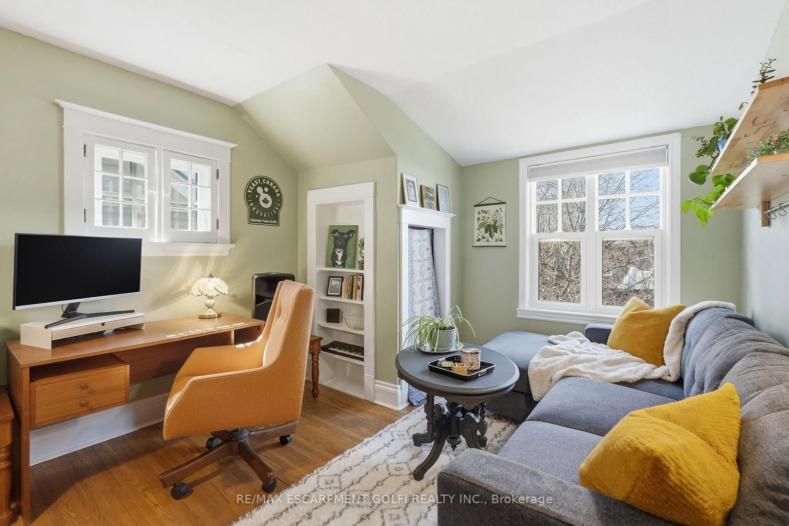 Detached House for sale at 16 BURRIS Street, Hamilton, Ontario, L8M 2J2 - Gibson - MLS: X12942042