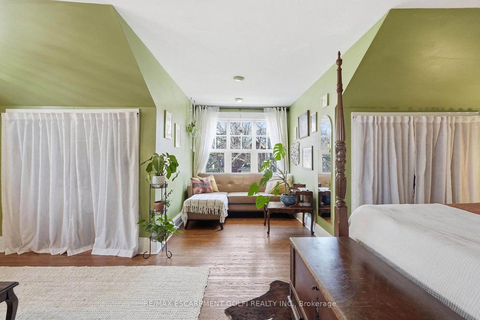 Detached House for sale at 16 BURRIS Street, Hamilton, Ontario, L8M 2J2 - Gibson - MLS: X12942042