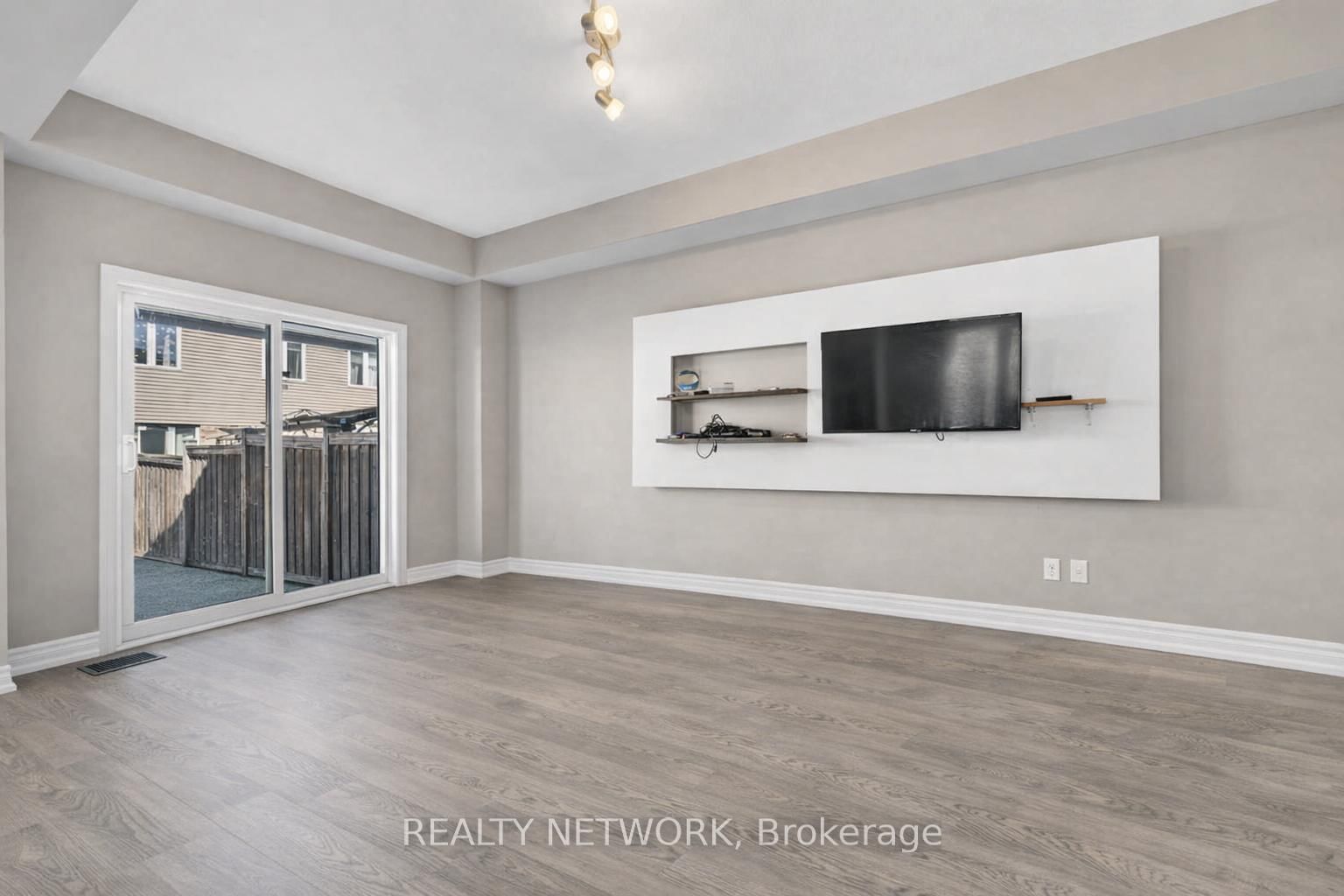 Semi-Detached House for sale at 113 Echovalley Drive, Hamilton, Ontario, L8J 0H1 - Stoney Creek Mountain - MLS: X12942064