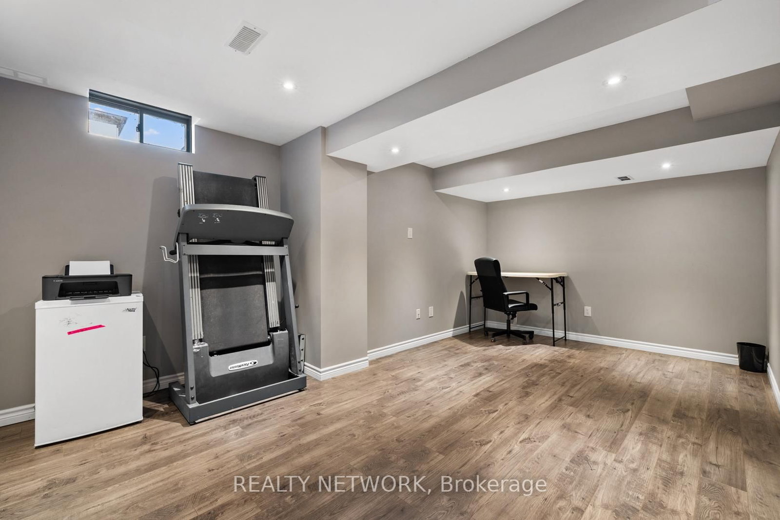 Semi-Detached House for sale at 113 Echovalley Drive, Hamilton, Ontario, L8J 0H1 - Stoney Creek Mountain - MLS: X12942064