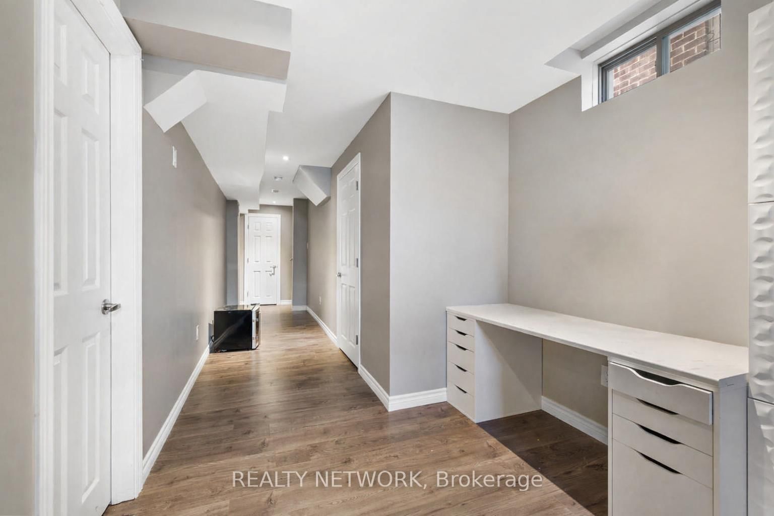 Semi-Detached House for sale at 113 Echovalley Drive, Hamilton, Ontario, L8J 0H1 - Stoney Creek Mountain - MLS: X12942064