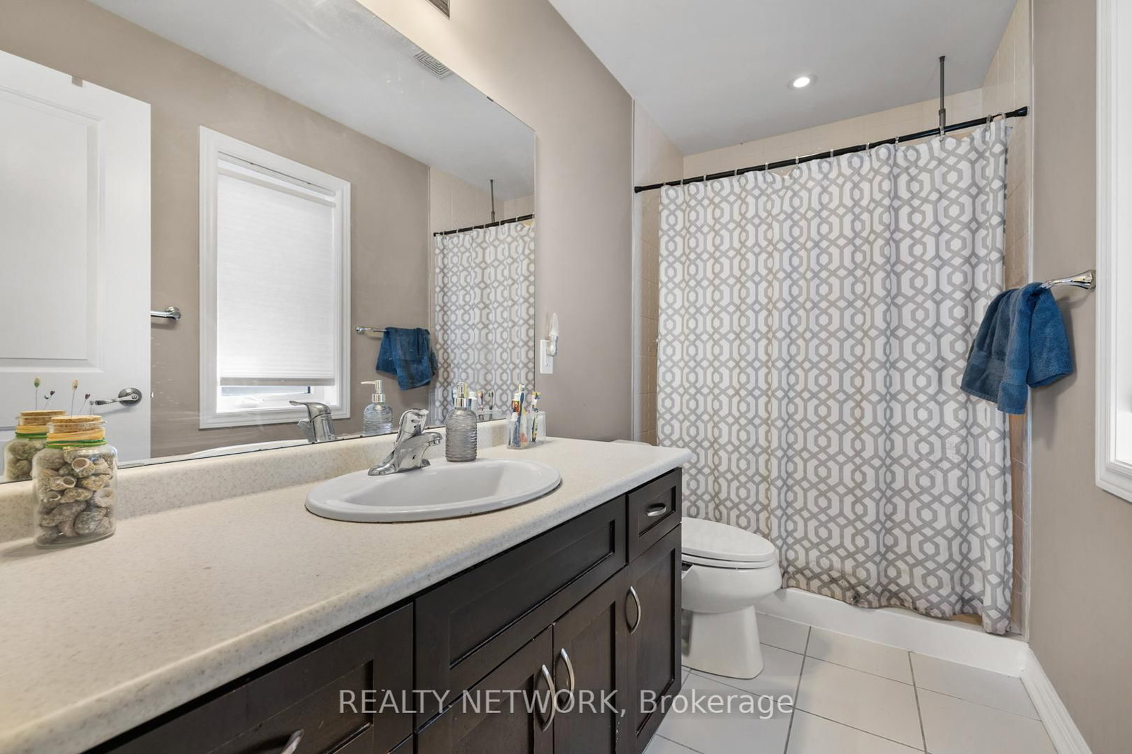 Semi-Detached House for sale at 113 Echovalley Drive, Hamilton, Ontario, L8J 0H1 - Stoney Creek Mountain - MLS: X12942064