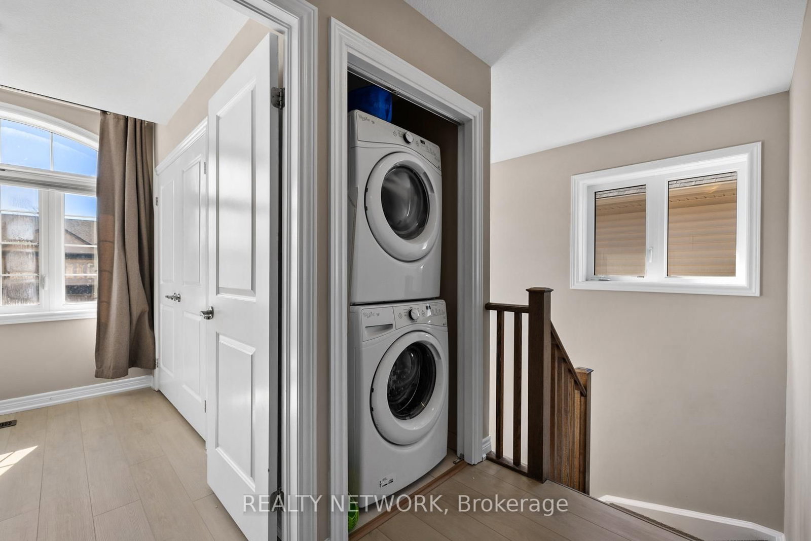 Semi-Detached House for sale at 113 Echovalley Drive, Hamilton, Ontario, L8J 0H1 - Stoney Creek Mountain - MLS: X12942064