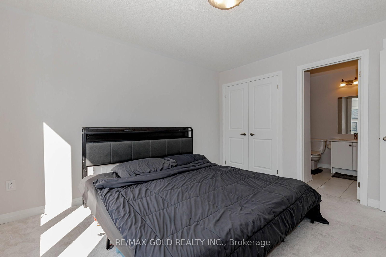 585 Colborne Street E, Unit 1007 - Photo 34