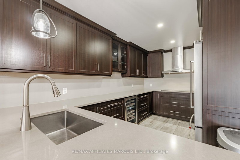 110 Heritage Pl Pl, Cornwall, K6J 5V5 | Image 3