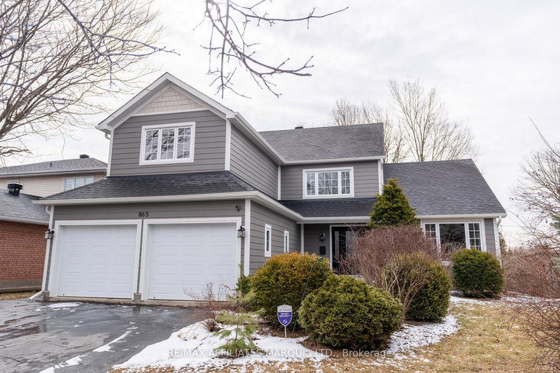 865 Chelsea Cres, Cornwall, K6H 6Y6 | Image 2