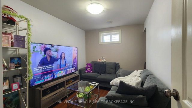 Lower - 11 Oxford Street W