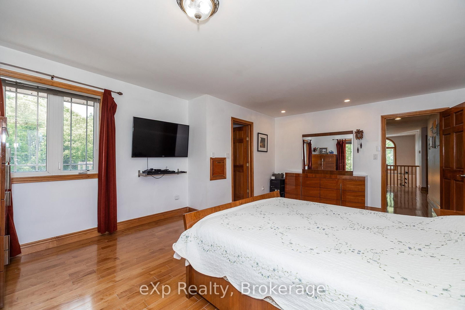 910 26th Street E • Owen Sound, ON photo 20