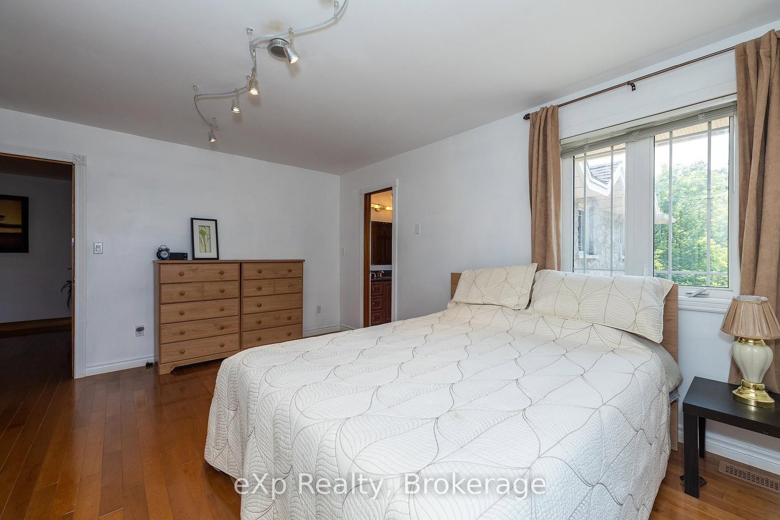 910 26th Street E • Owen Sound, ON photo 26