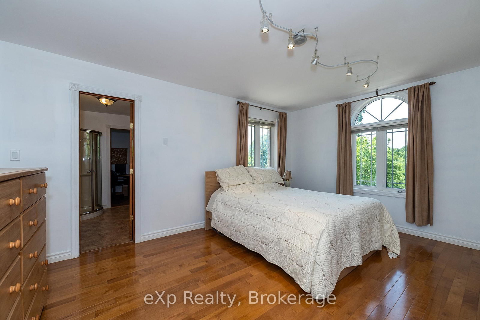 910 26th Street E • Owen Sound, ON photo 27
