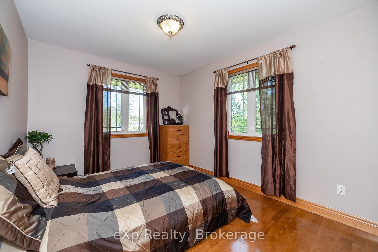 910 26th Street E • Owen Sound, ON photo 30