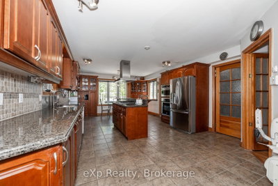 910 26th Street E • Owen Sound, ON photo 6
