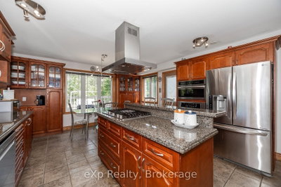 910 26th Street E • Owen Sound, ON photo 7