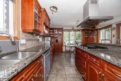 910 26th Street E • Owen Sound, ON photo 8