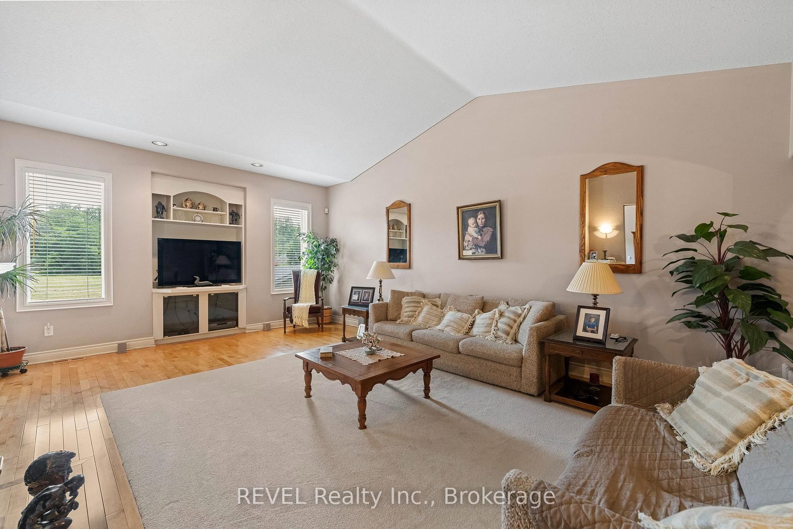 Detached House for sale at 5 Beechwood Crescent, Pelham, Ontario, L0S 1E7 - Fonthill - MLS: X12942616