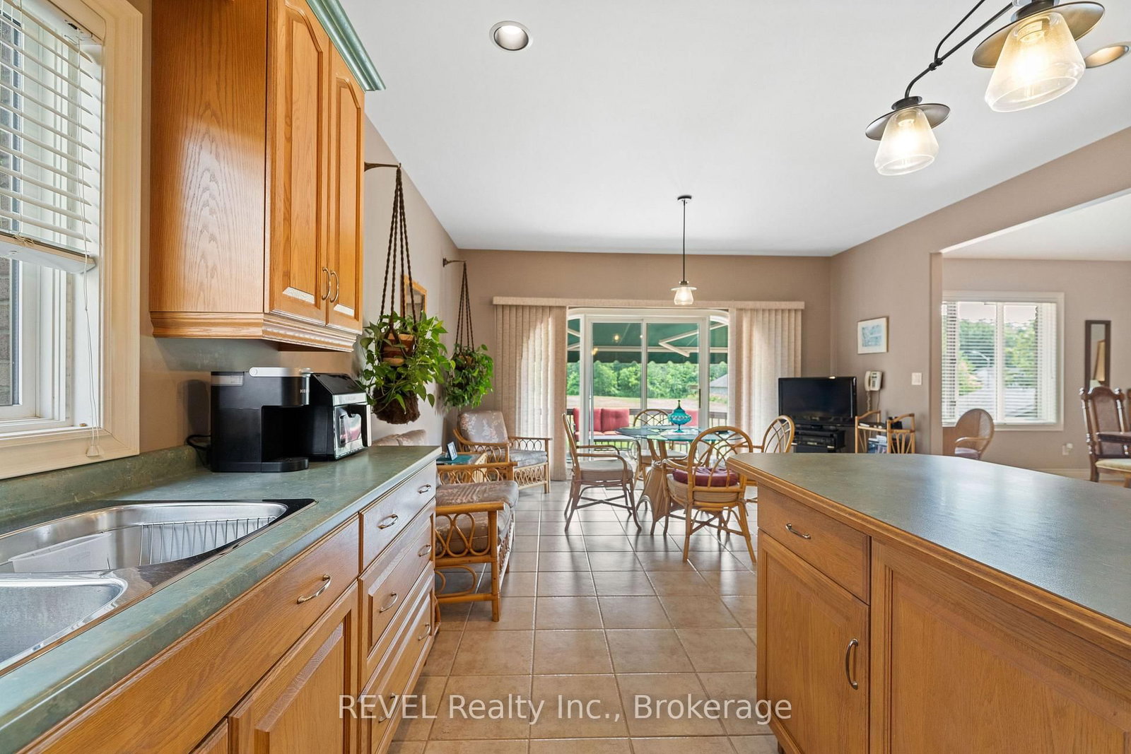 Detached House for sale at 5 Beechwood Crescent, Pelham, Ontario, L0S 1E7 - Fonthill - MLS: X12942616